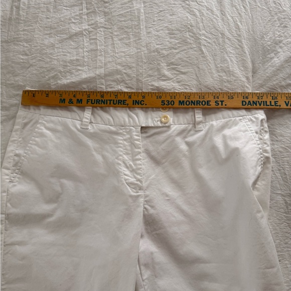 Vineyard Vines Womens Bermuda Shorts White Size 10 Flat Front Chino Whale Logo - Picture 11 of 12